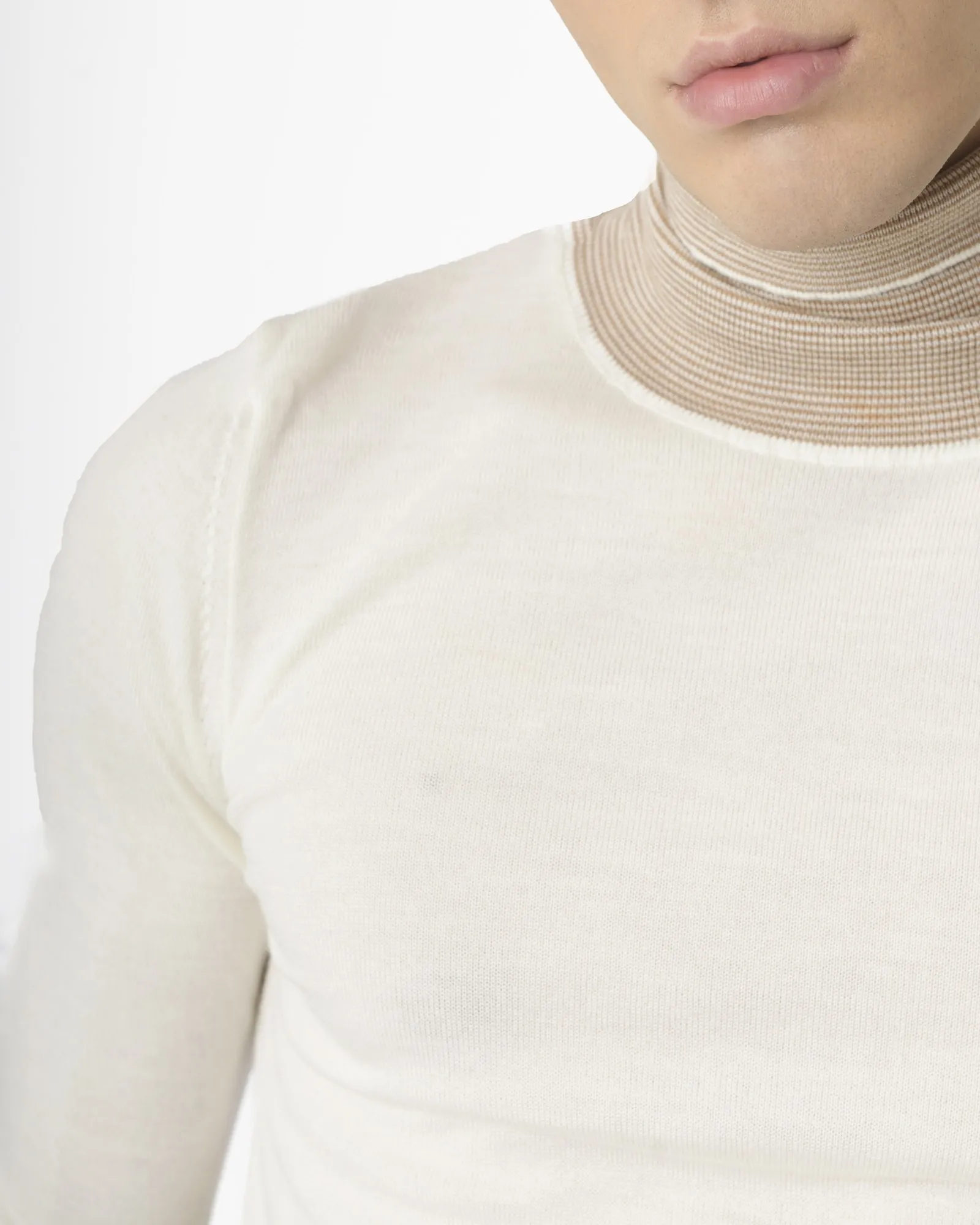 Pull à col roulé Vneck 