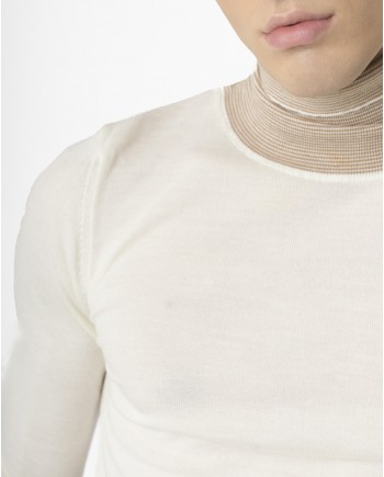 Pull à col roulé Vneck 