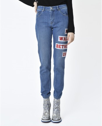 Jean bleu foncé "No Walls Between Us" Each X Other 