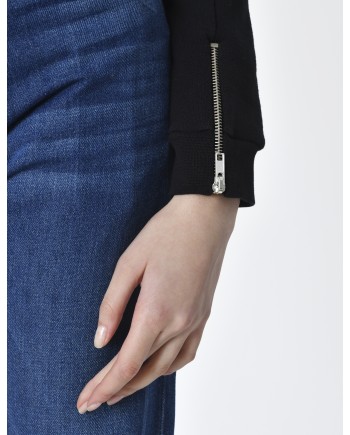 Pull "son of a gun" Zoe Karssen 