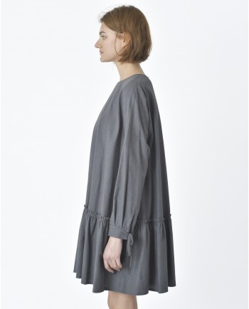 Robe courte grise à volants Bohelle 