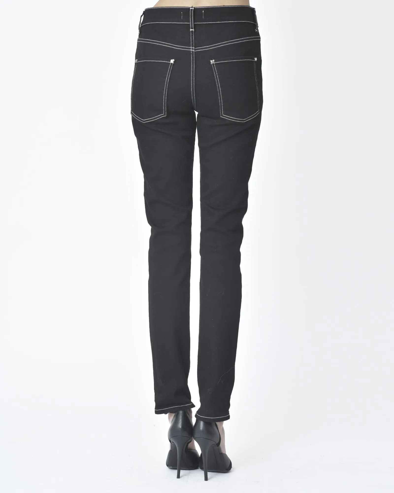 Jean noir surpiqûres blanches Carven