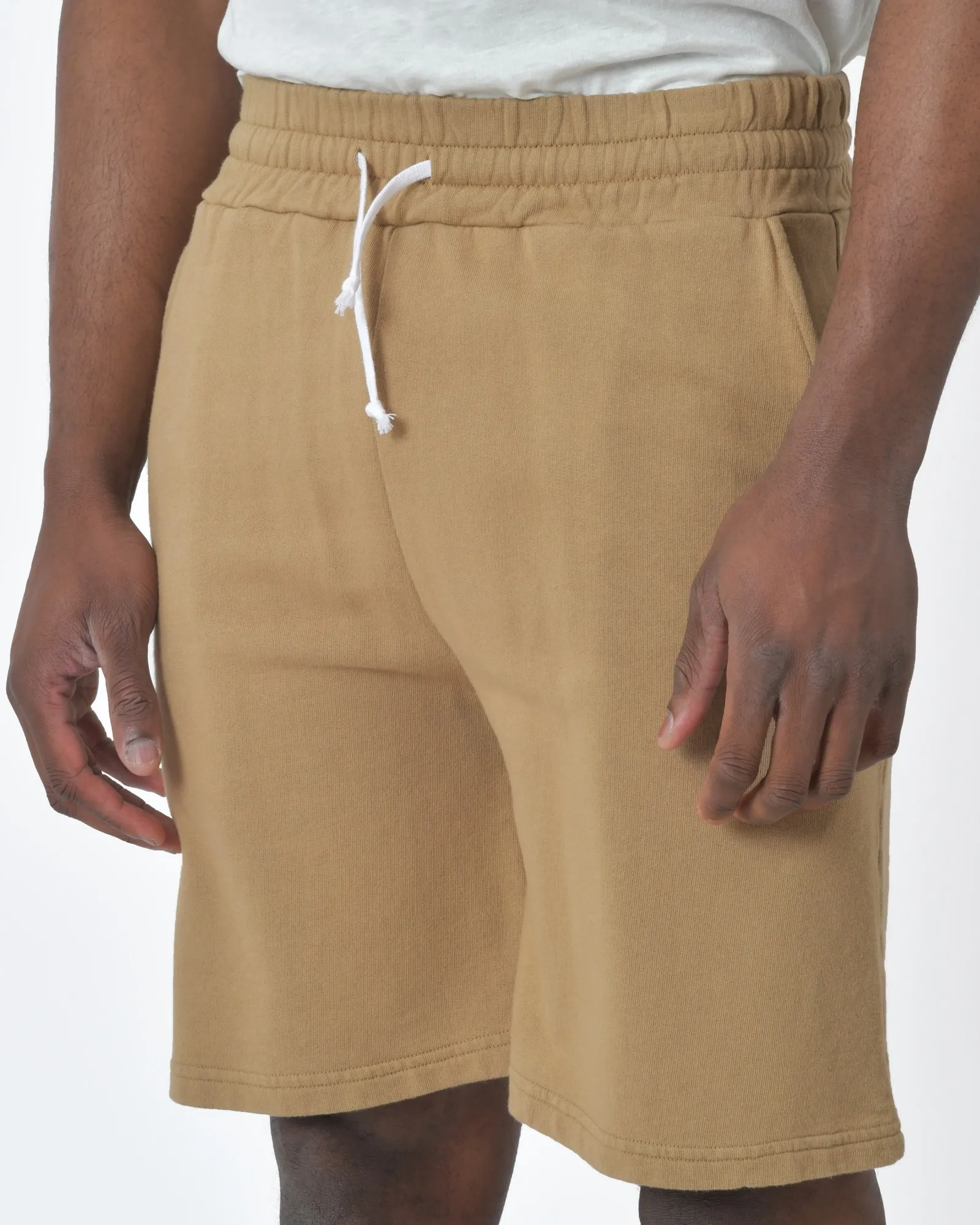 Short confort en coton couleur taupe True Nyc