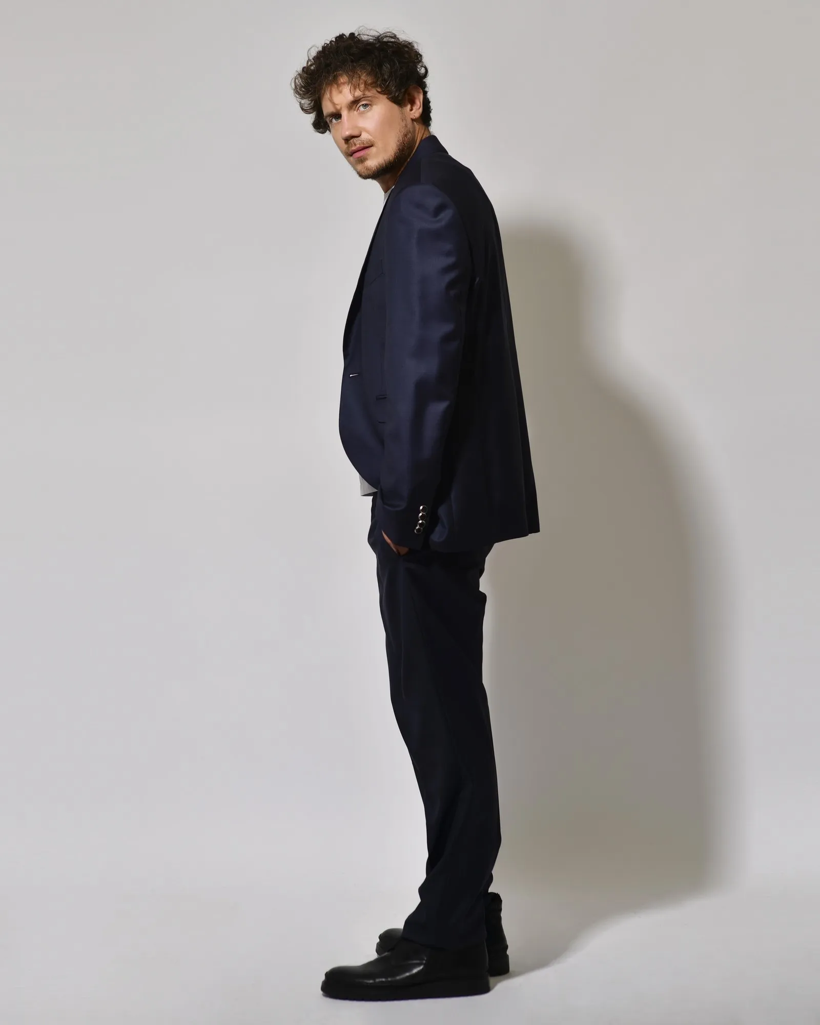 Costume en laine bleue Ambitus