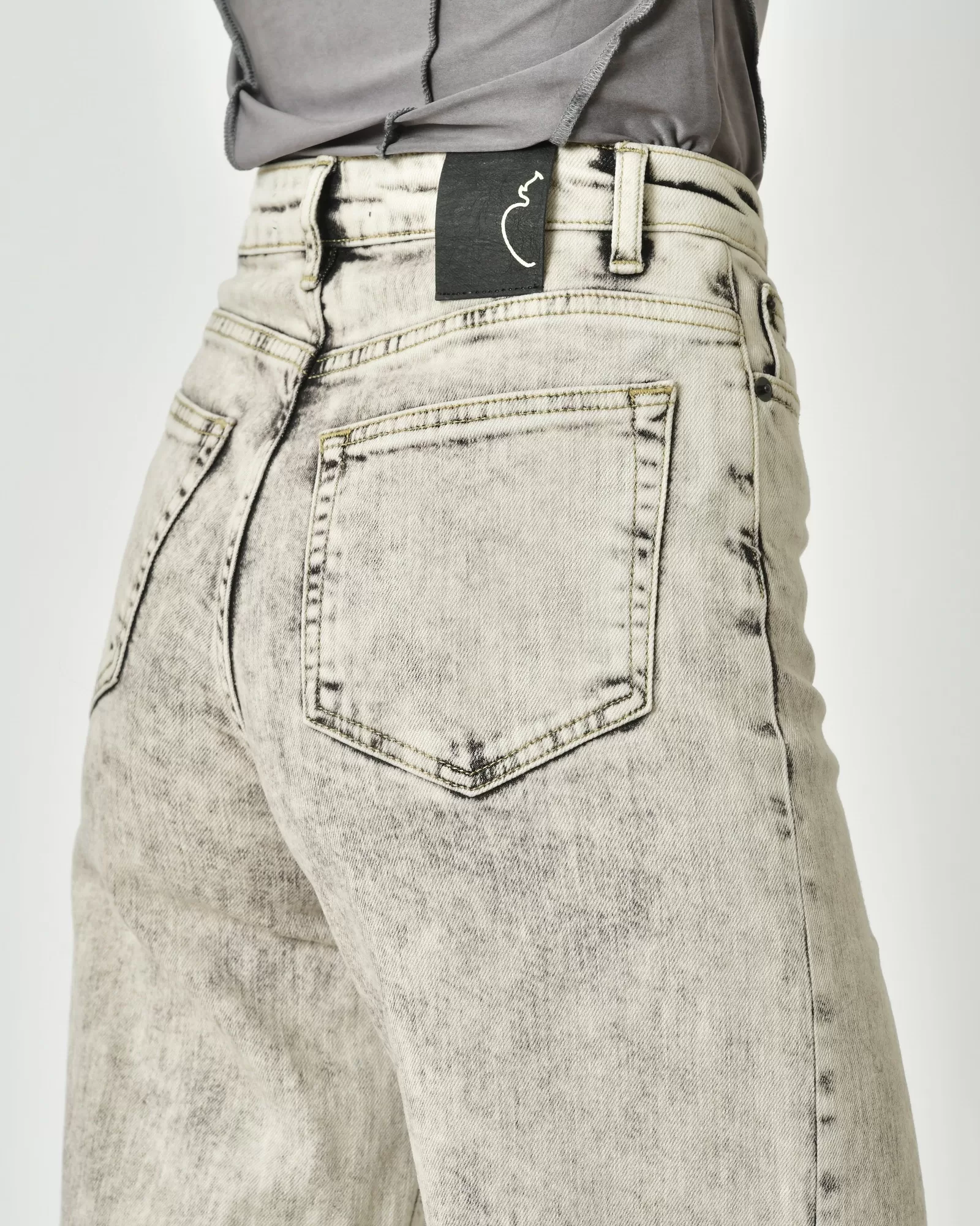 Jean gris taille haute évasé Nostra Santissima