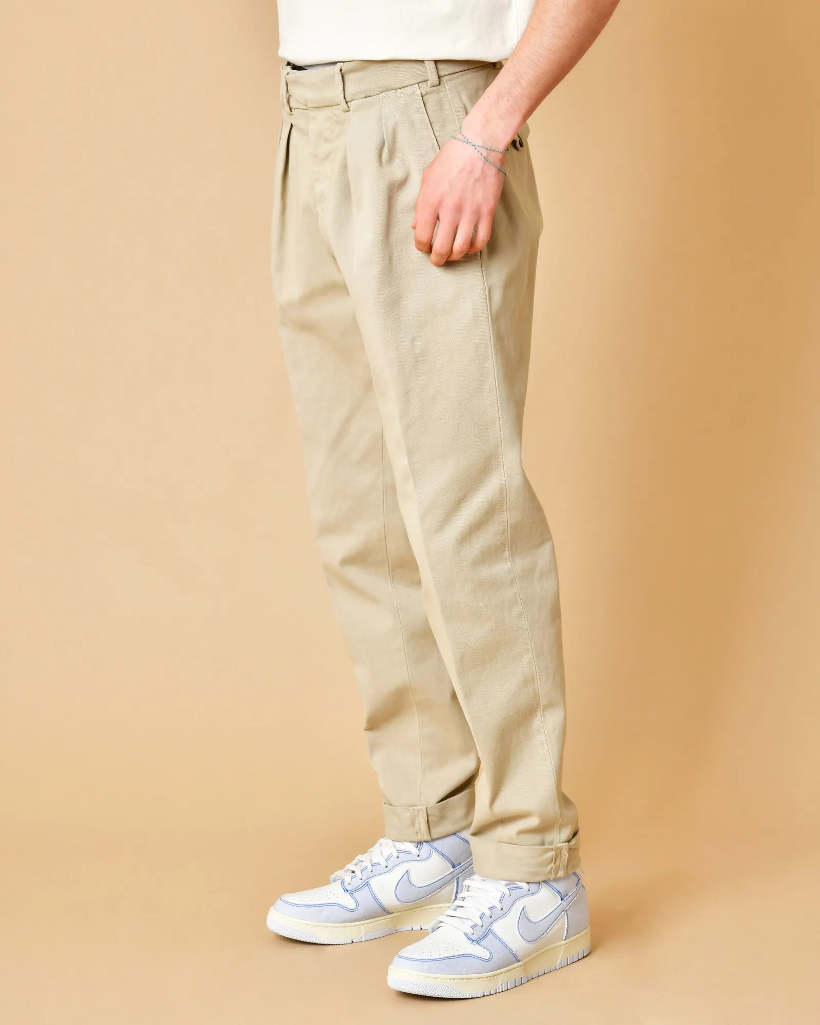 Pantalon fuselé à deux pinces beige Michael Coal