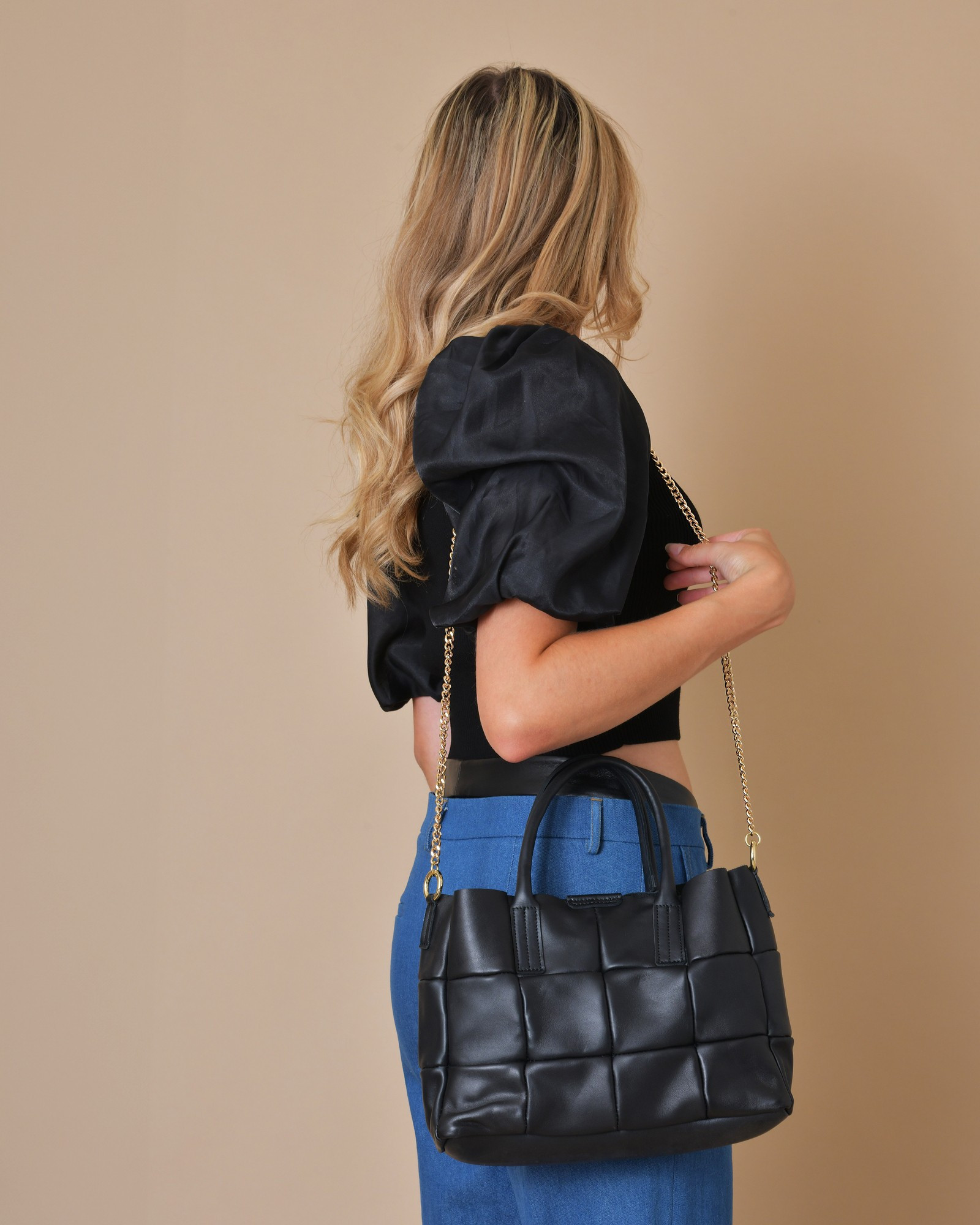Sac à main en cuir lisse noir matelassé Falorni 