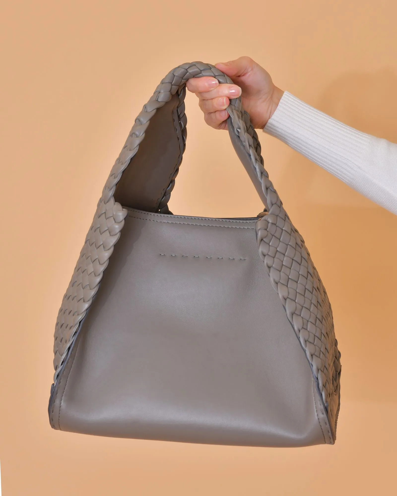 Sac en cuir tressé gris foncé Falorni 