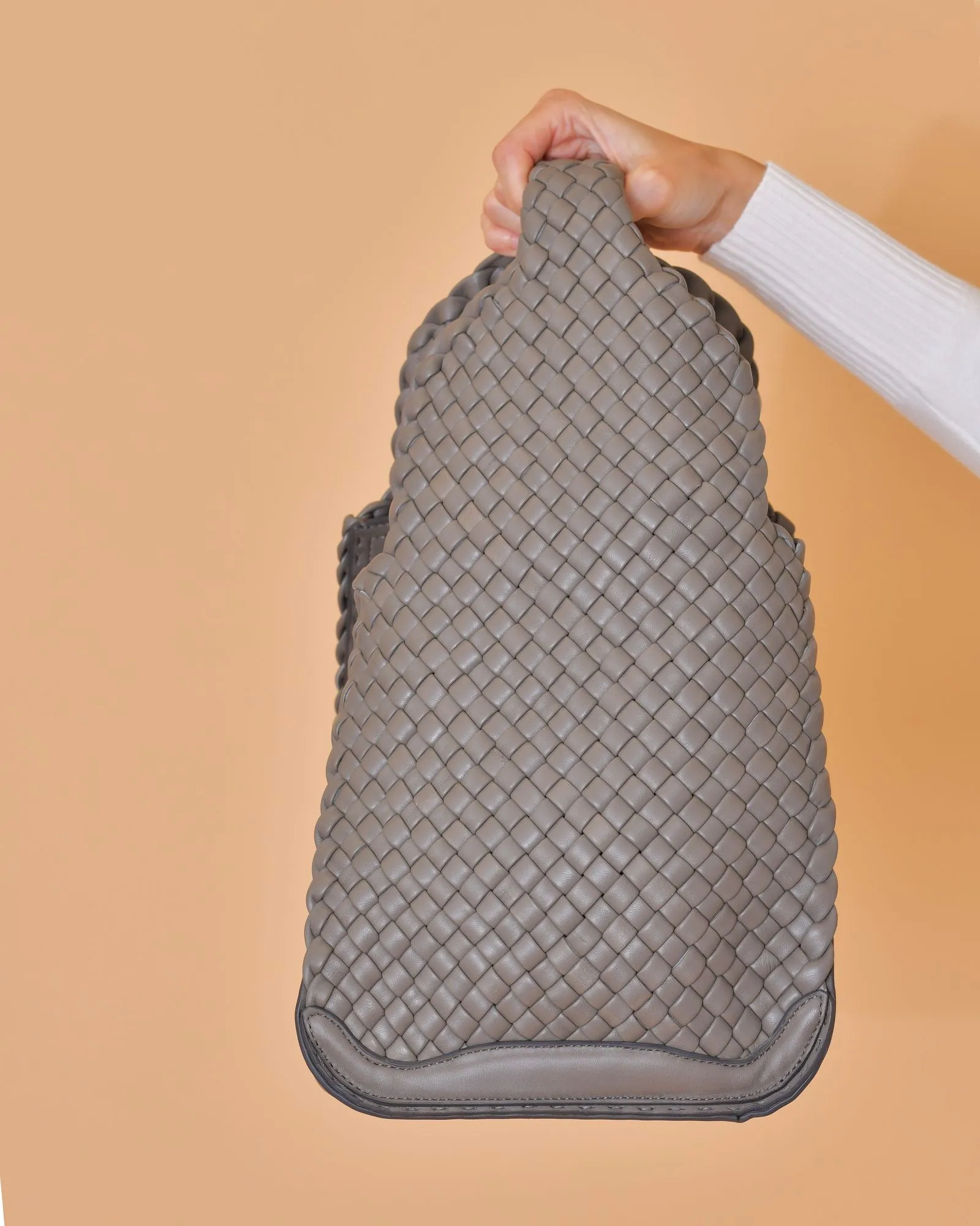 Sac en cuir tressé gris foncé Falorni 