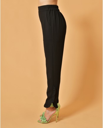 Pantalon en crêpe noir à volants Edward Achour 