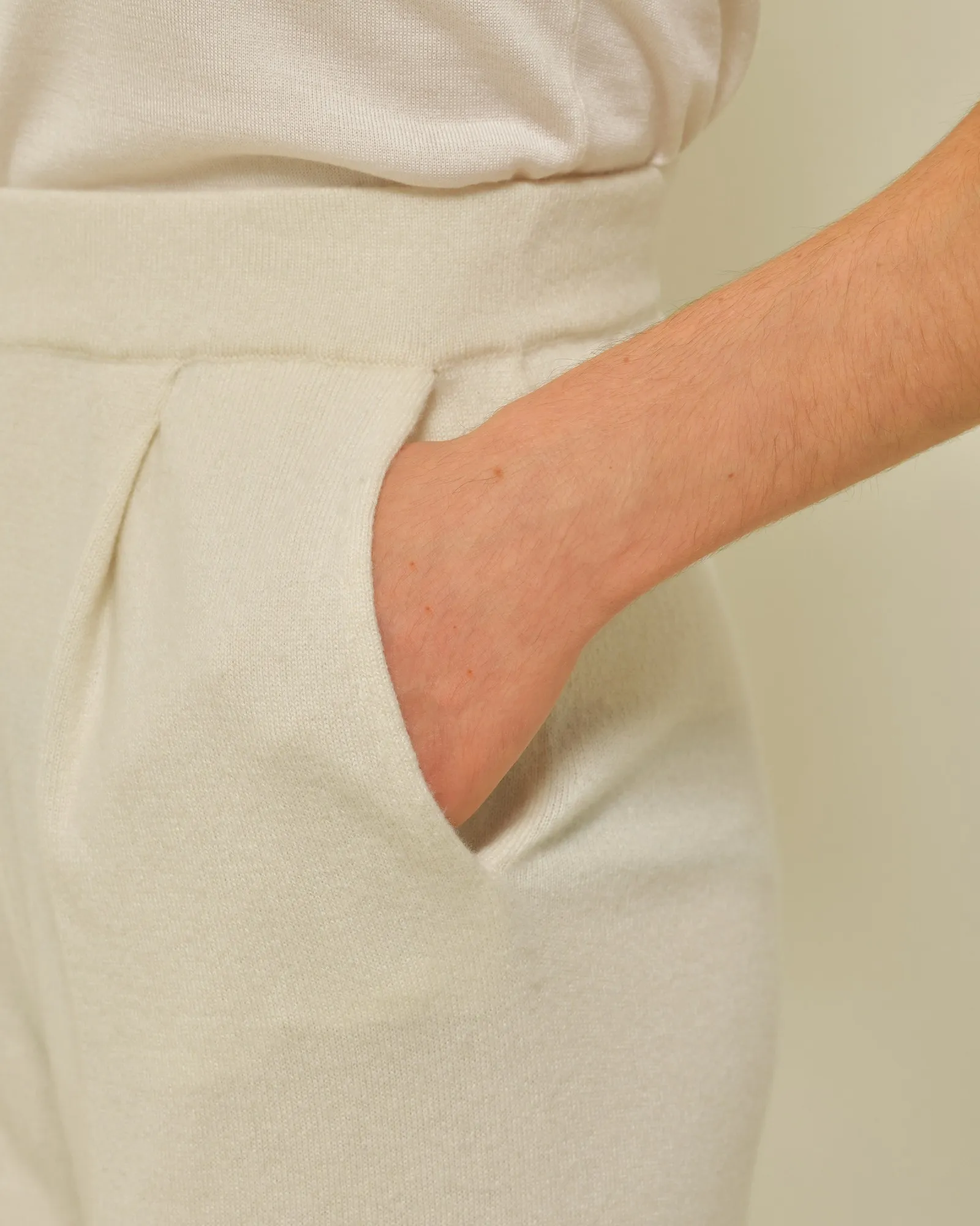 Pantalon en cachemire beige Fabiana Filippi