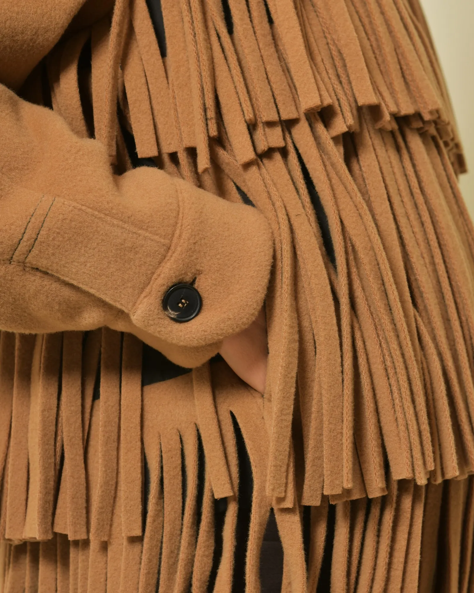 Veste en laine mélangée à franges T_Coat 