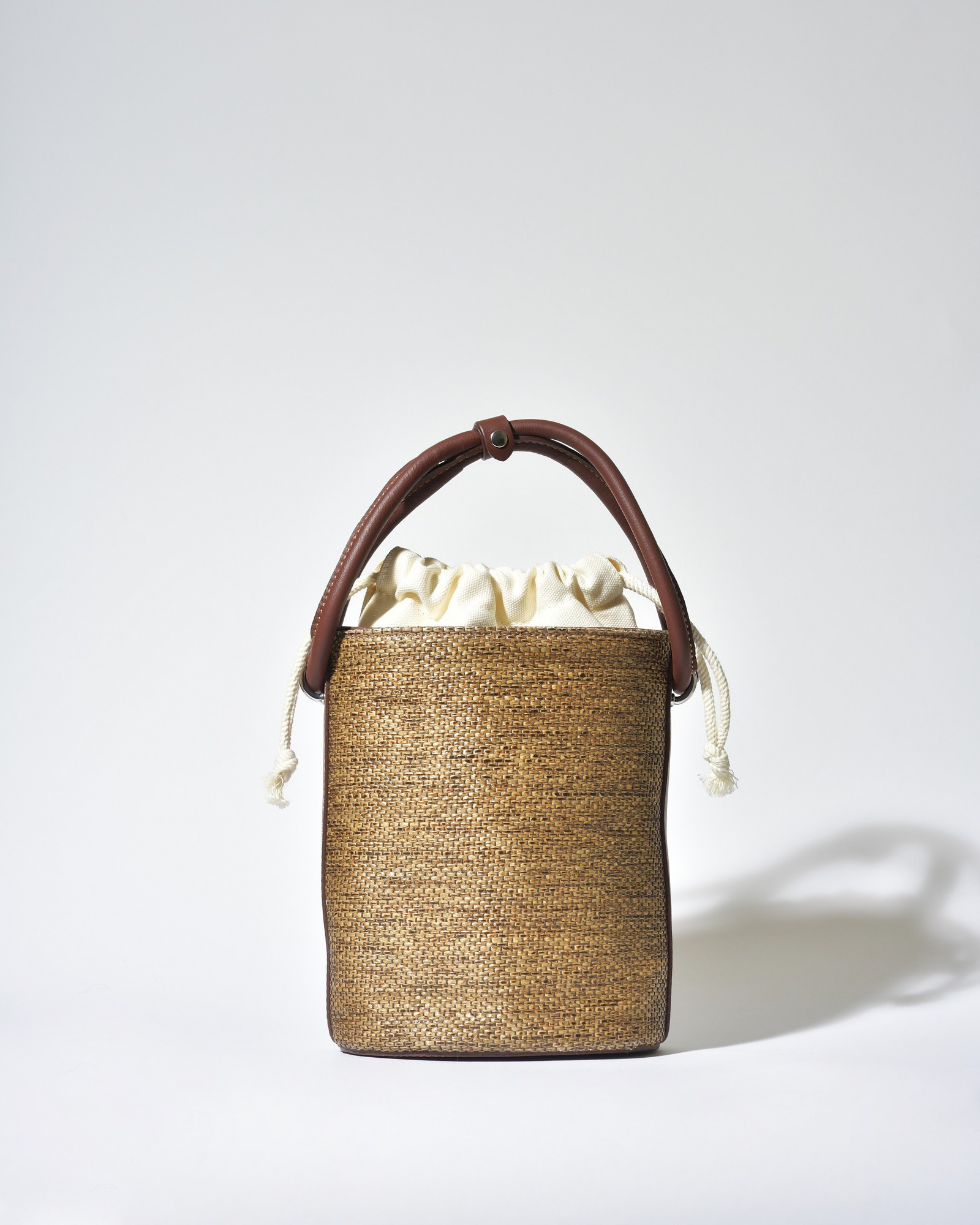 Sac seau en raphia marron Sfizio 