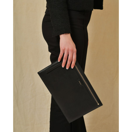 Pochette en cuir texturé DKNY