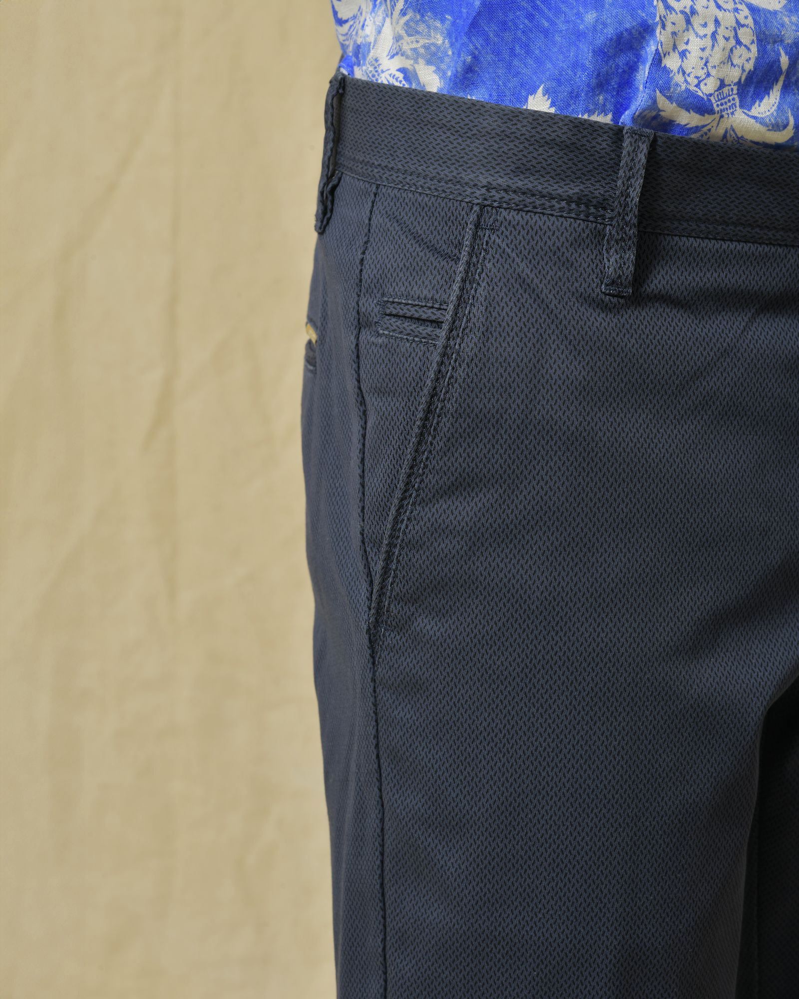 Pantalon en coton bleu AT.P.CO