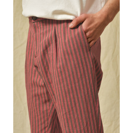 Pantalon en coton rouge à rayures AT.P.CO