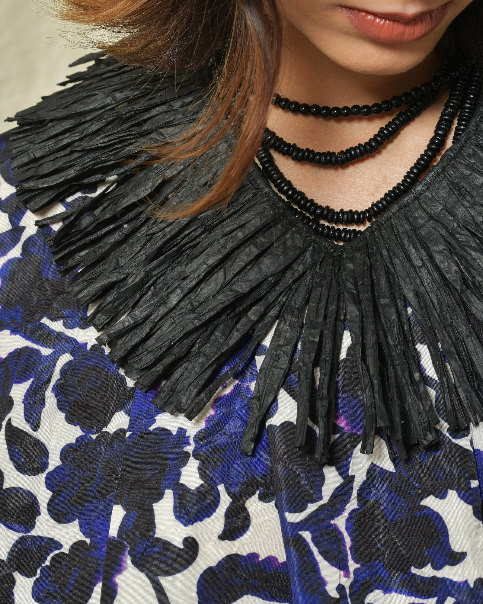 Collier à franges en raphia Liviana Conti