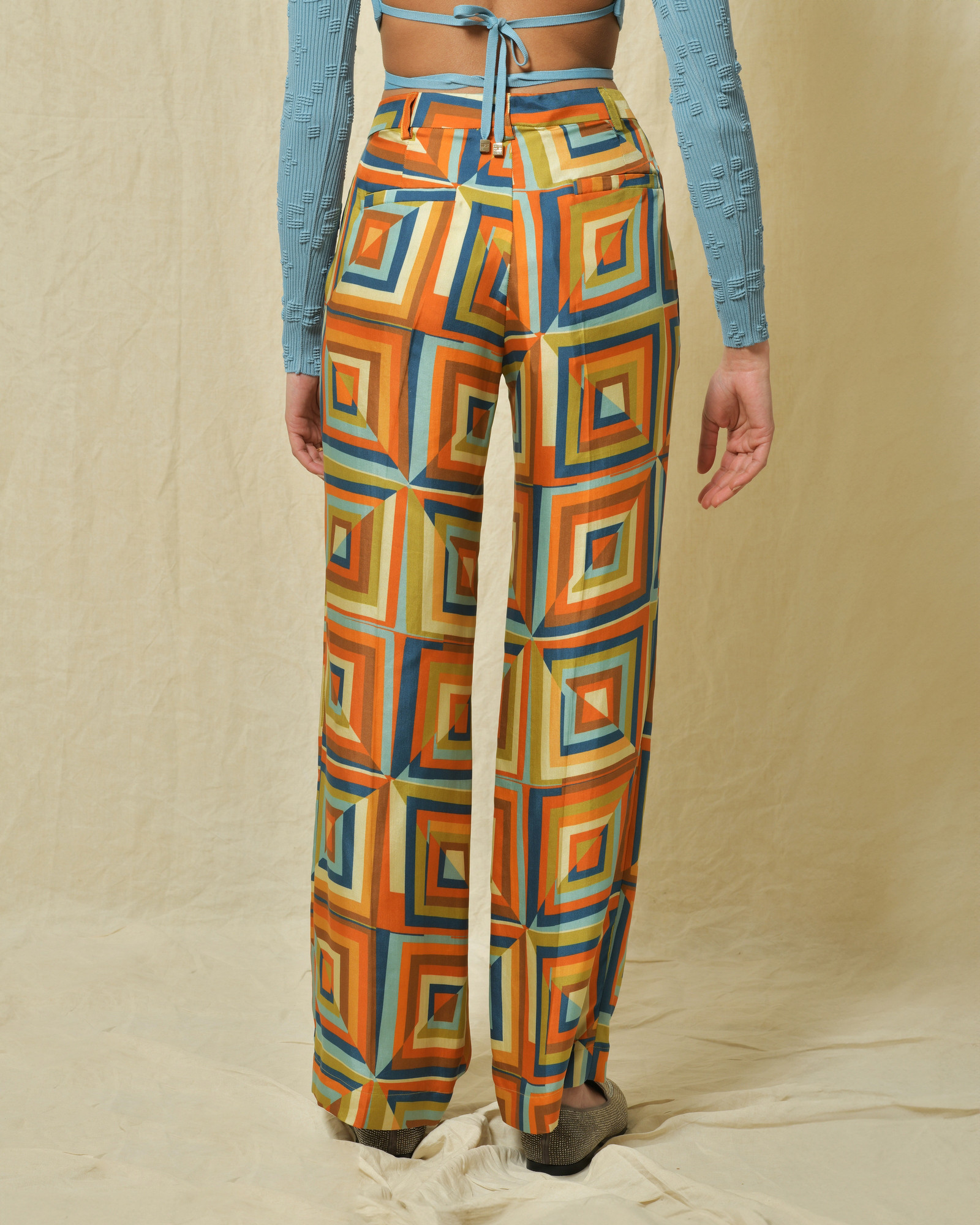 Pantalon à motifs géométrique Co.Go