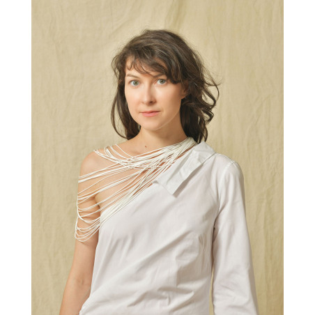 Collier à cordons blancs Clips