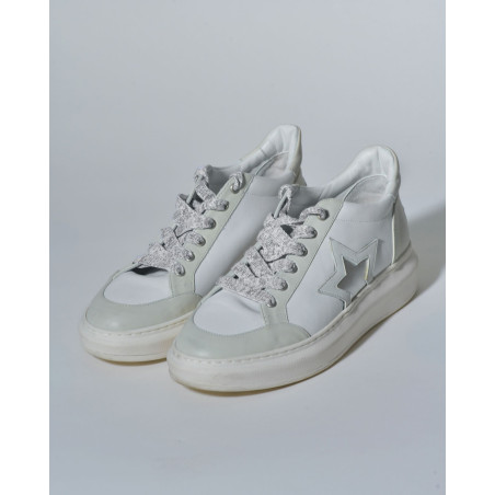 Baskets en cuir à détail étoilé Lorena Antoniazzi