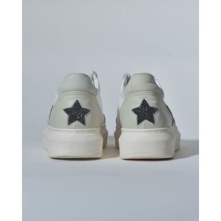Baskets en cuir à détail étoilé Lorena Antoniazzi