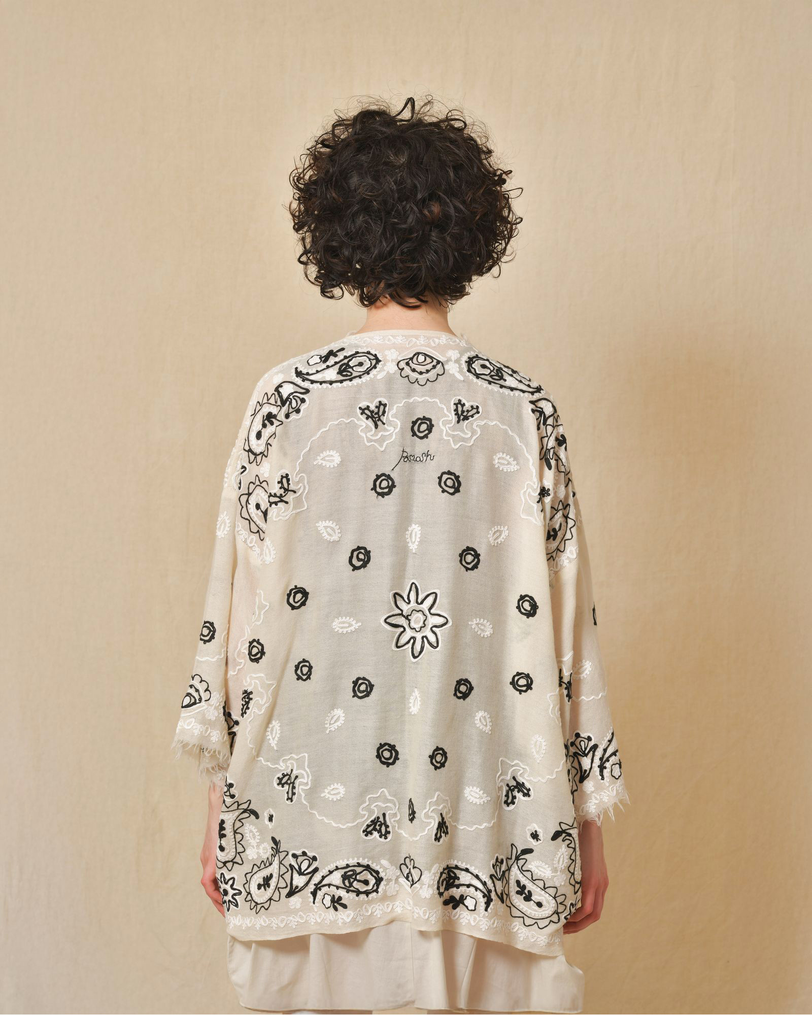 Gilet beige à motifs Parosh