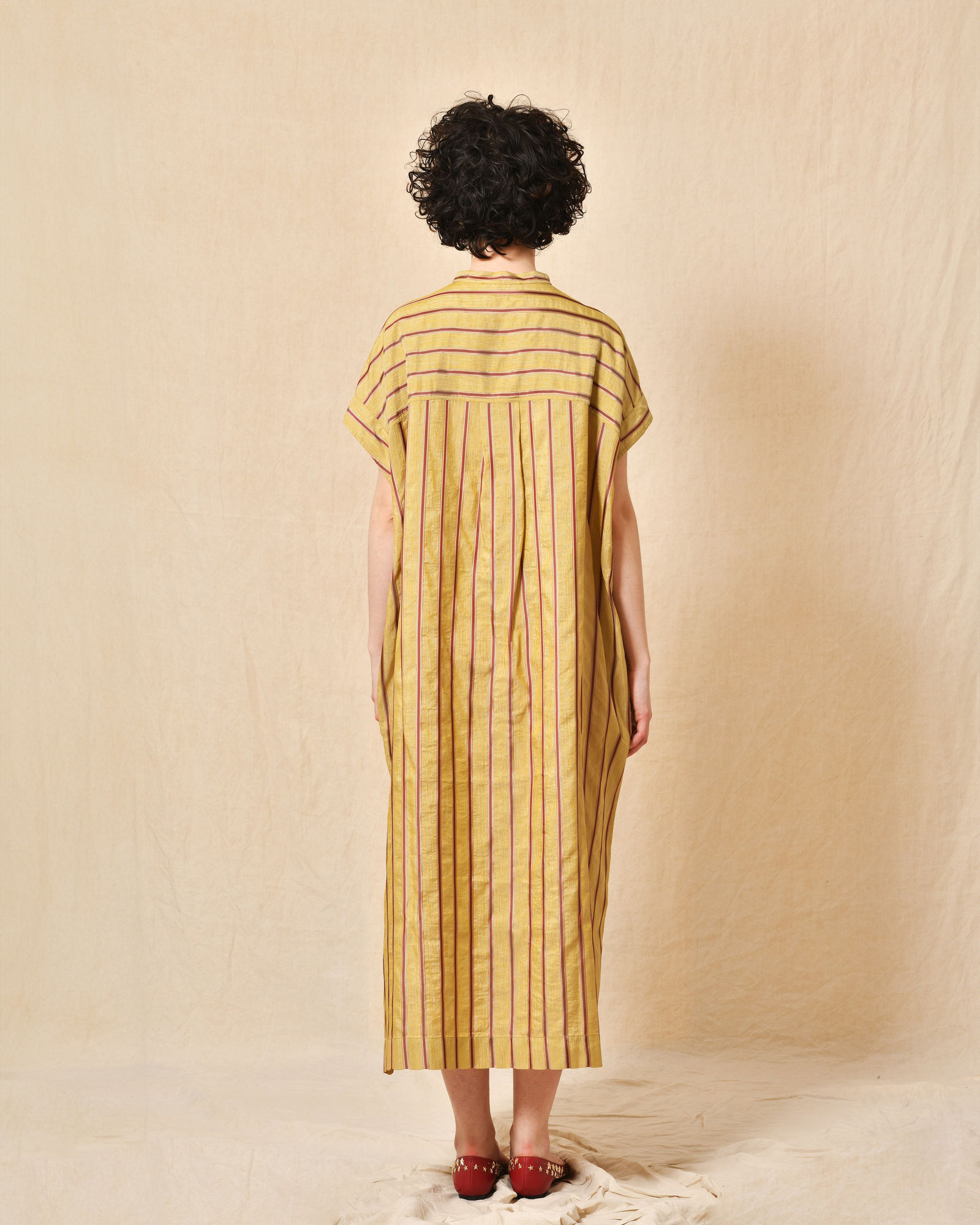 Robe beige à rayures Pomandère