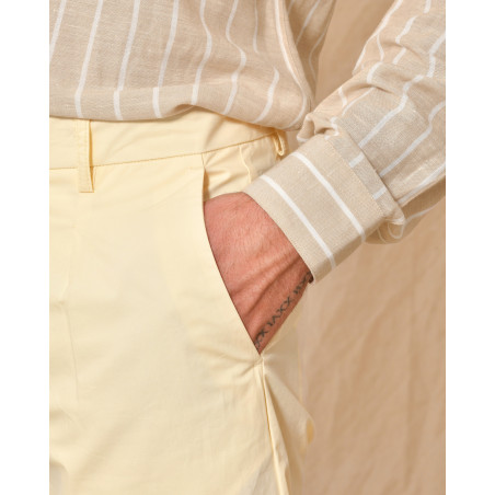 Bermuda jaune à pinces AT.P.CO