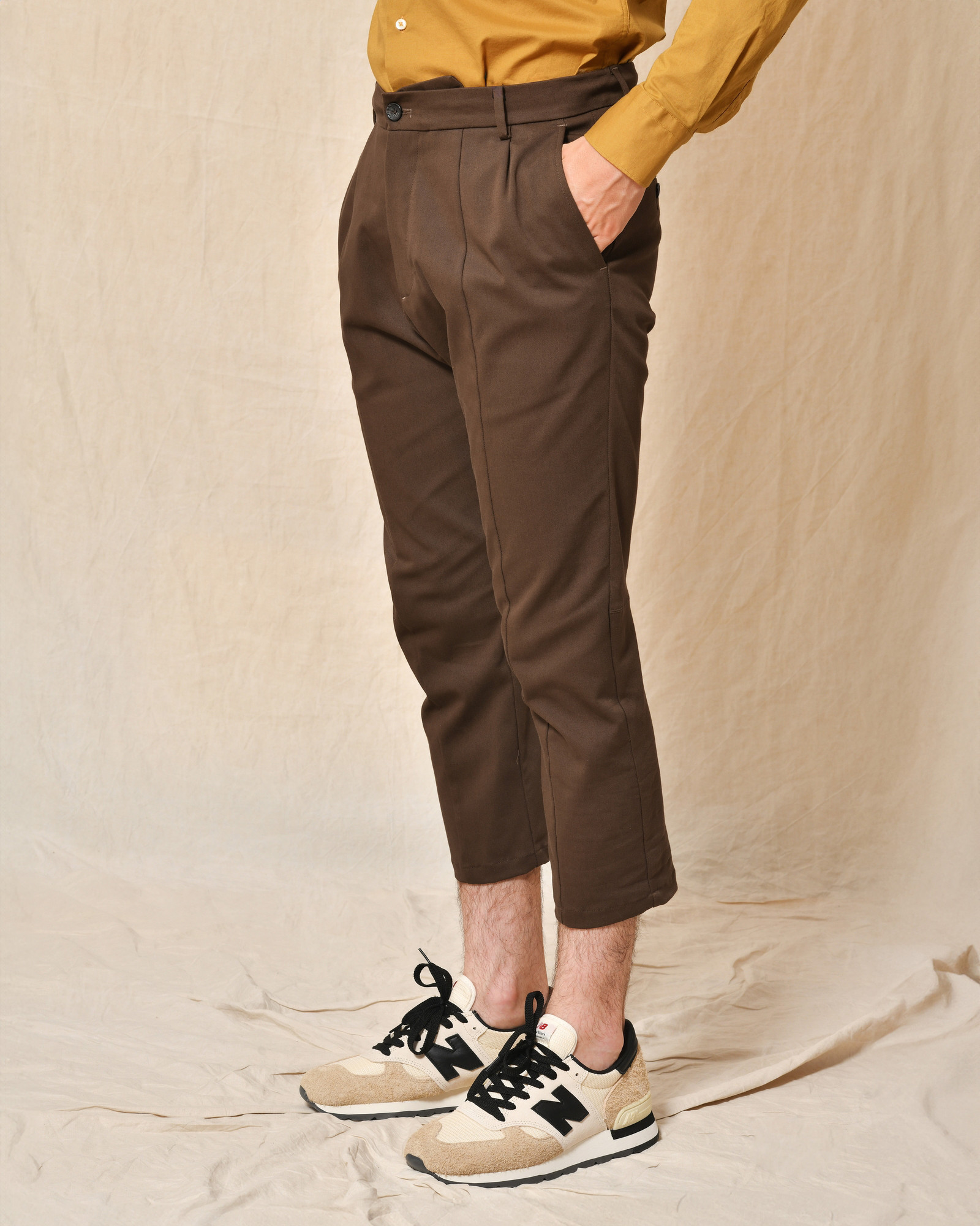 Pantalon carotte en coton marron Low Brand