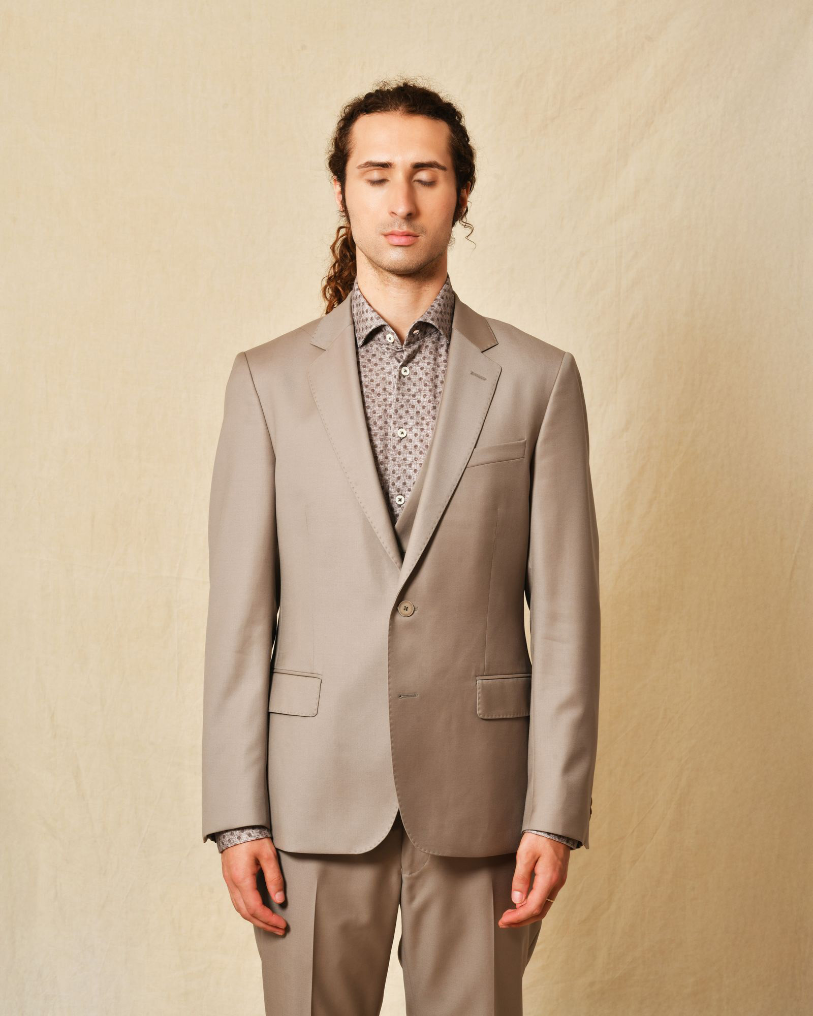 Costume trois pièces taupe AT.P.CO