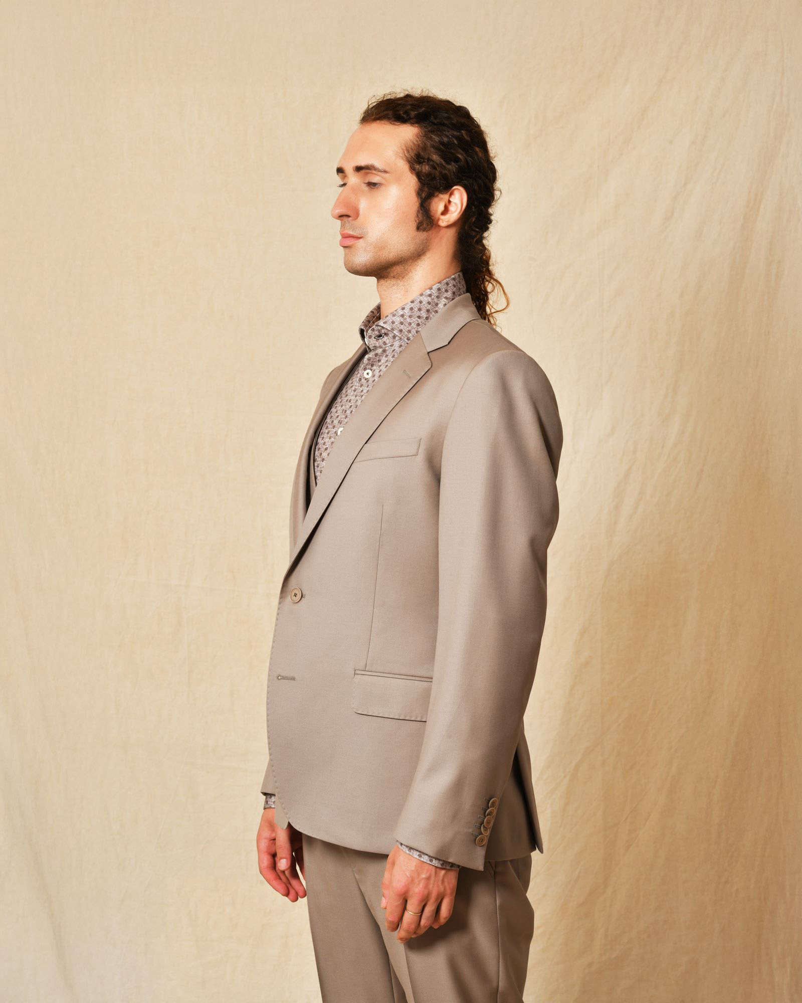 Costume trois pièces taupe AT.P.CO