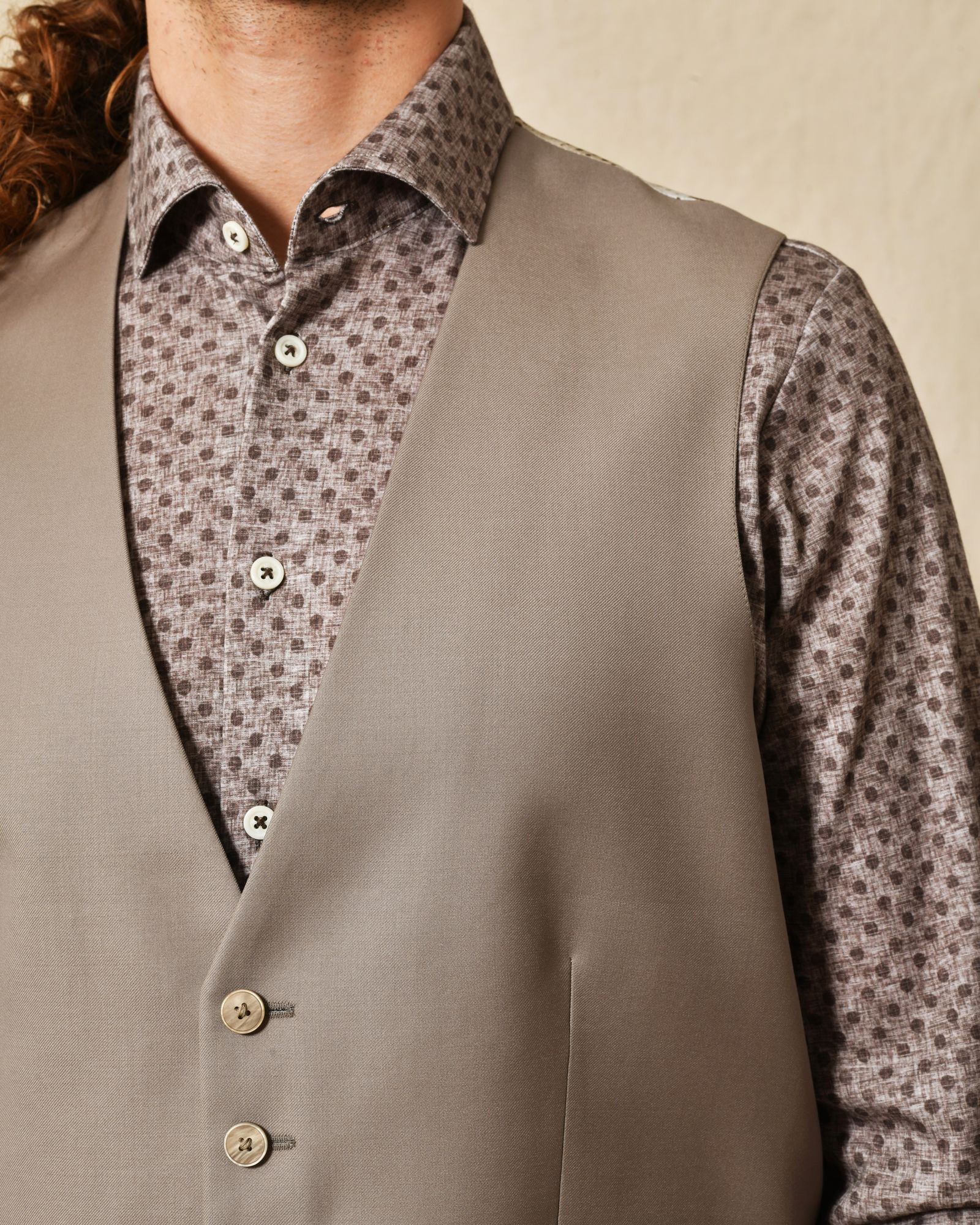 Costume trois pièces taupe AT.P.CO