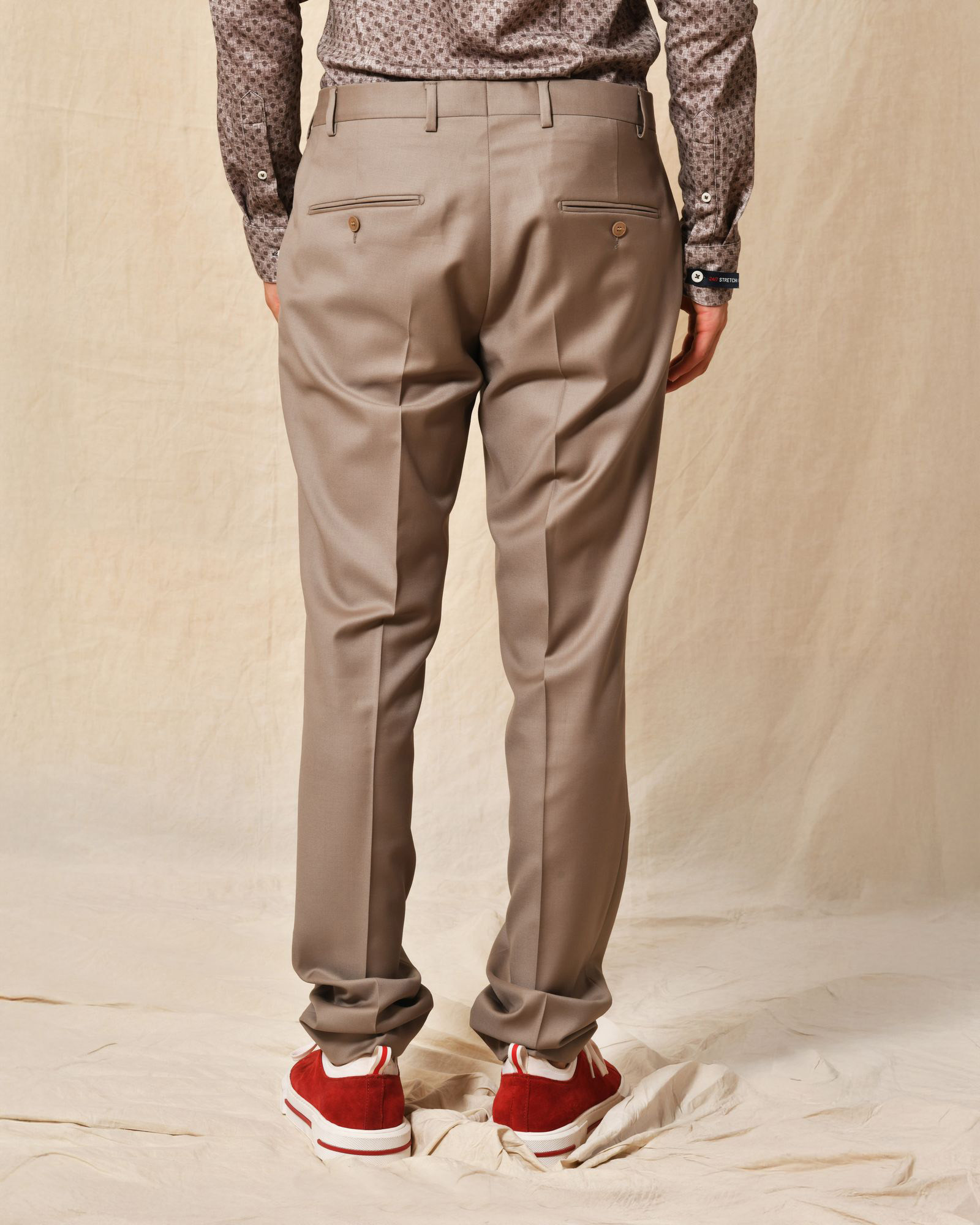 Costume trois pièces taupe AT.P.CO