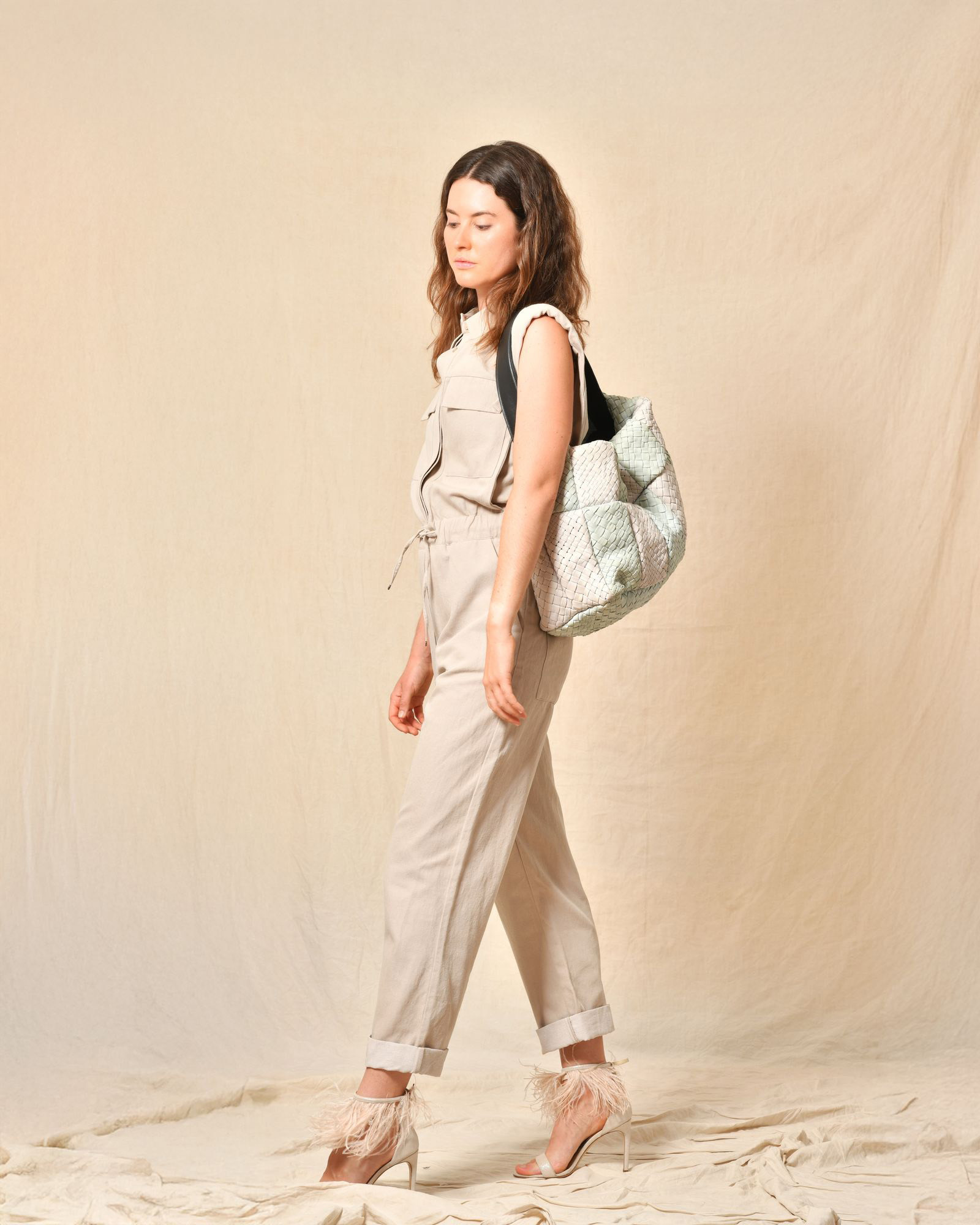 Combinaison beige à épaulettes Lorena Antoniazzi