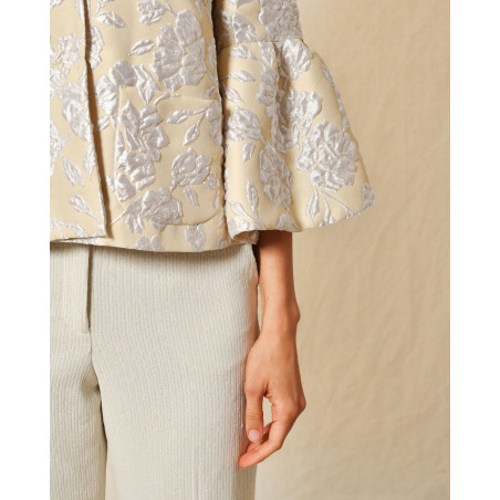 Veste courte avec finition fleuris Sara Roka