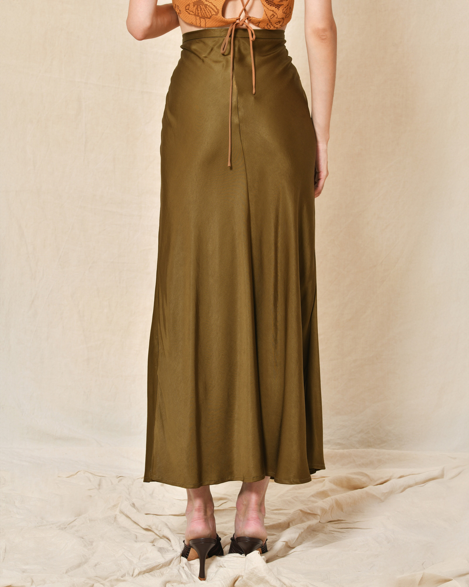 Jupe midi fluide kaki Pomandère