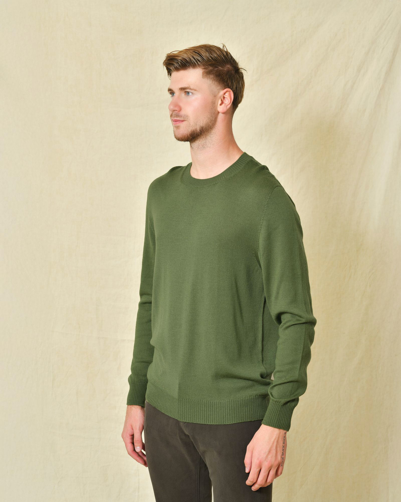 Pull vert en maille légère Scaglione