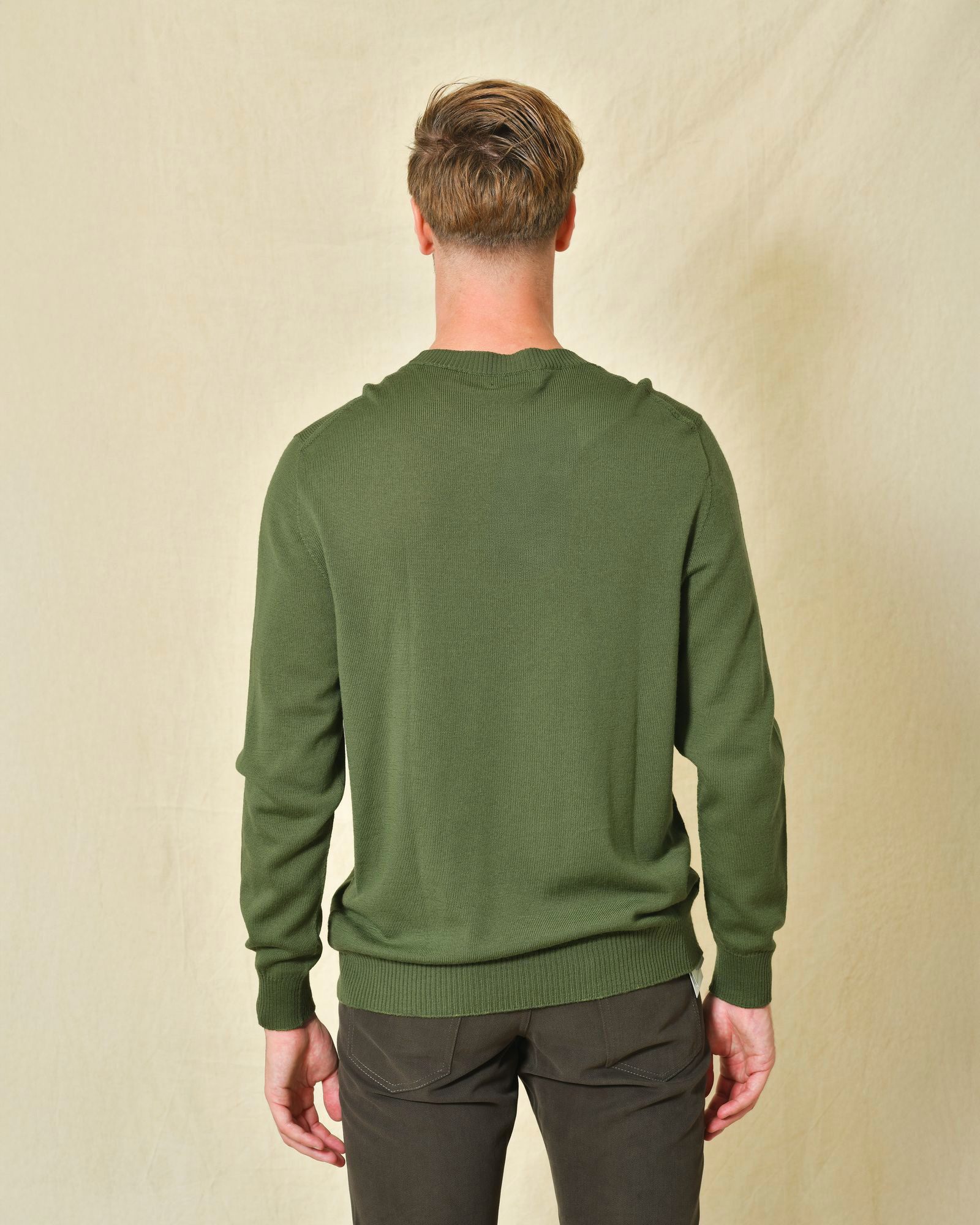 Pull vert en maille légère Scaglione