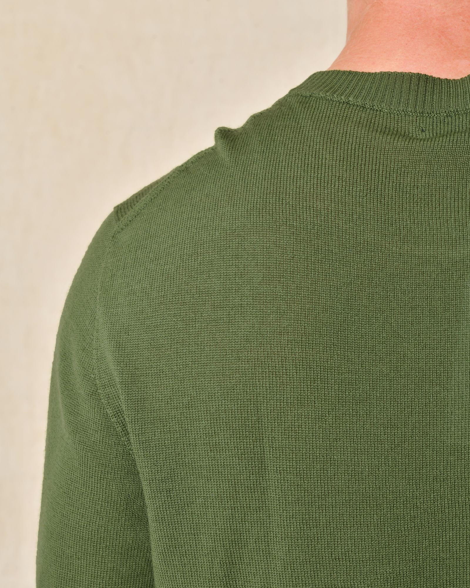 Pull vert en maille légère Scaglione