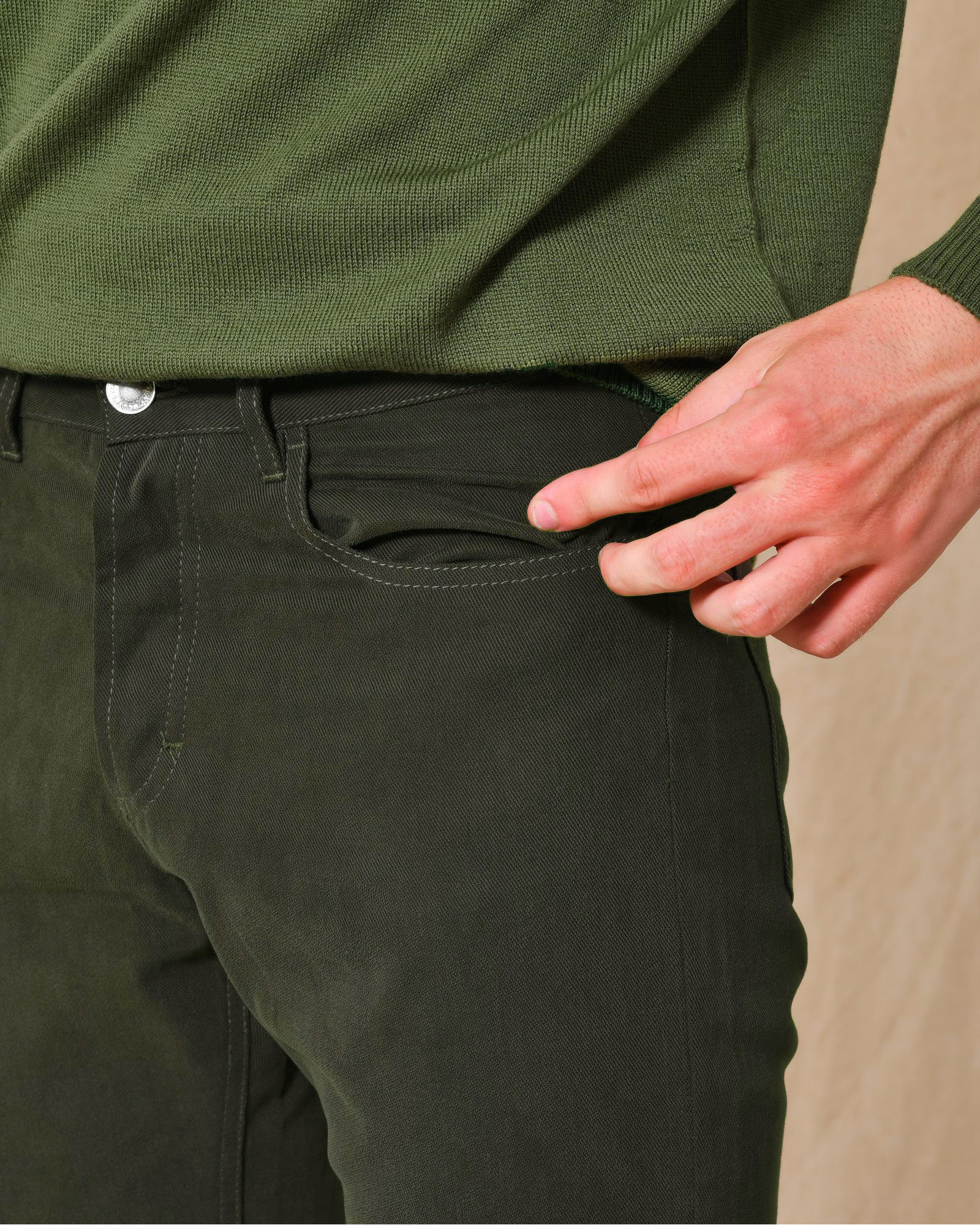 Jean regular kaki Hardy Amies