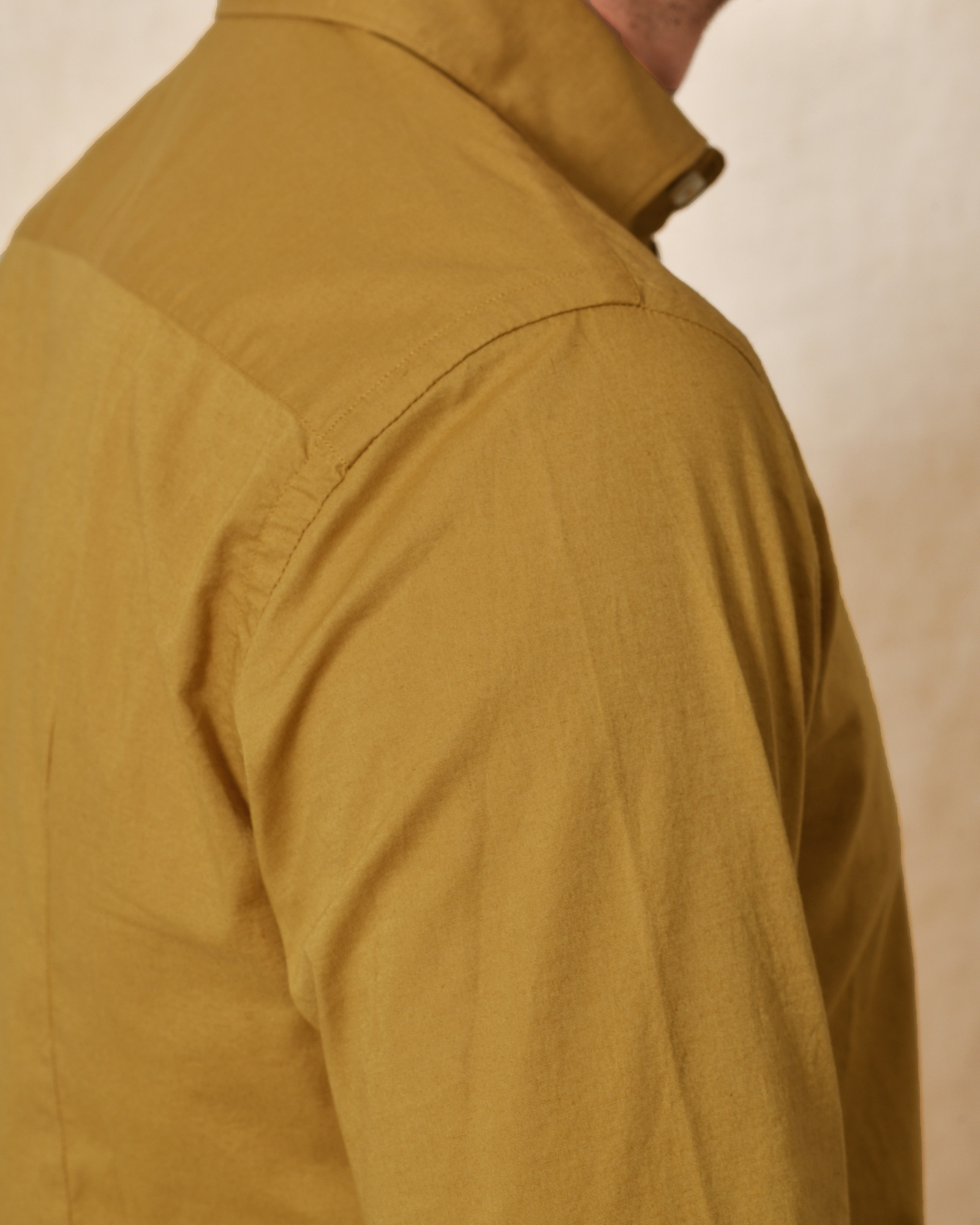 Chemise en coton jaune moutarde AT.P.CO