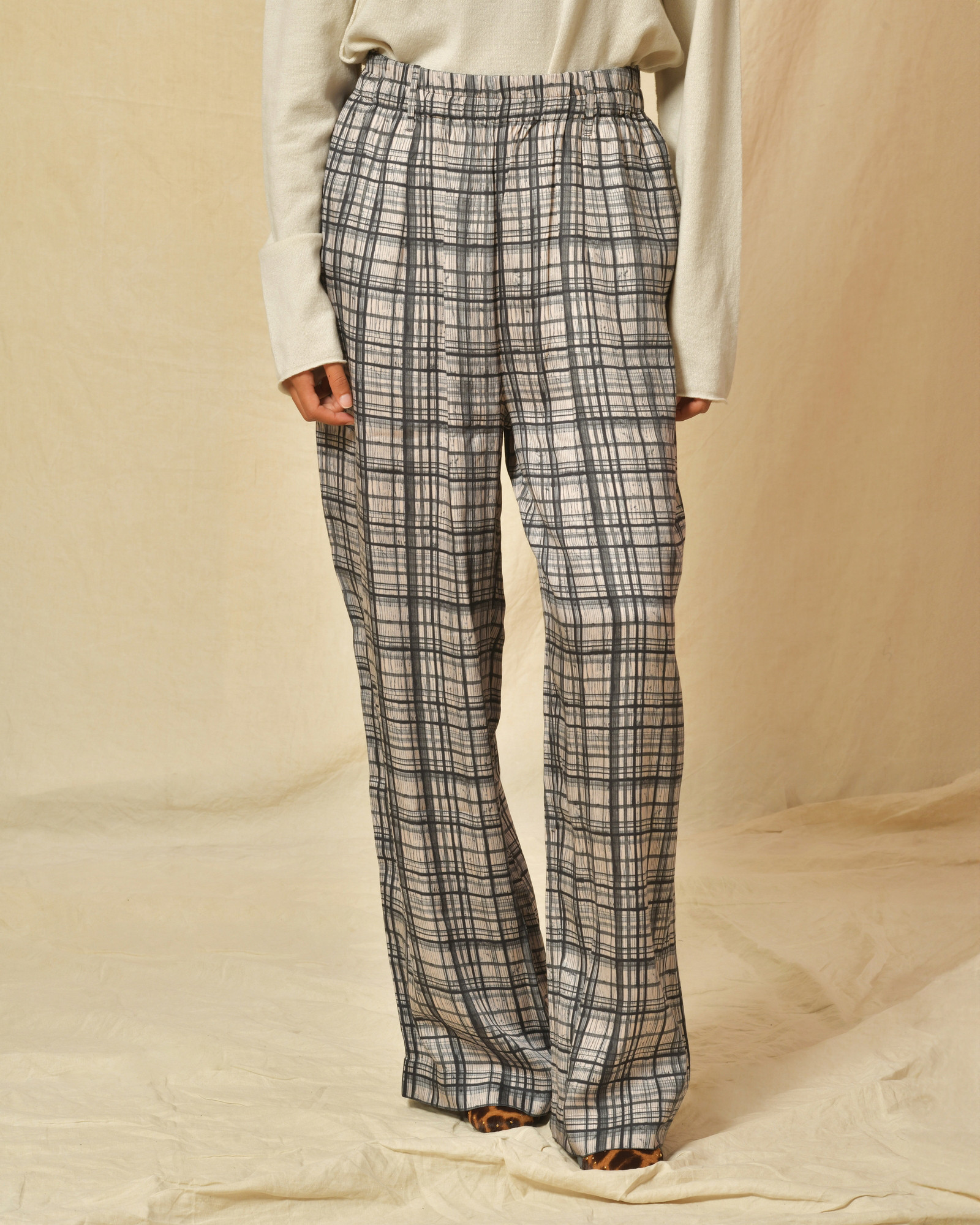 Pantalon souple en viscose gris Bella Jones