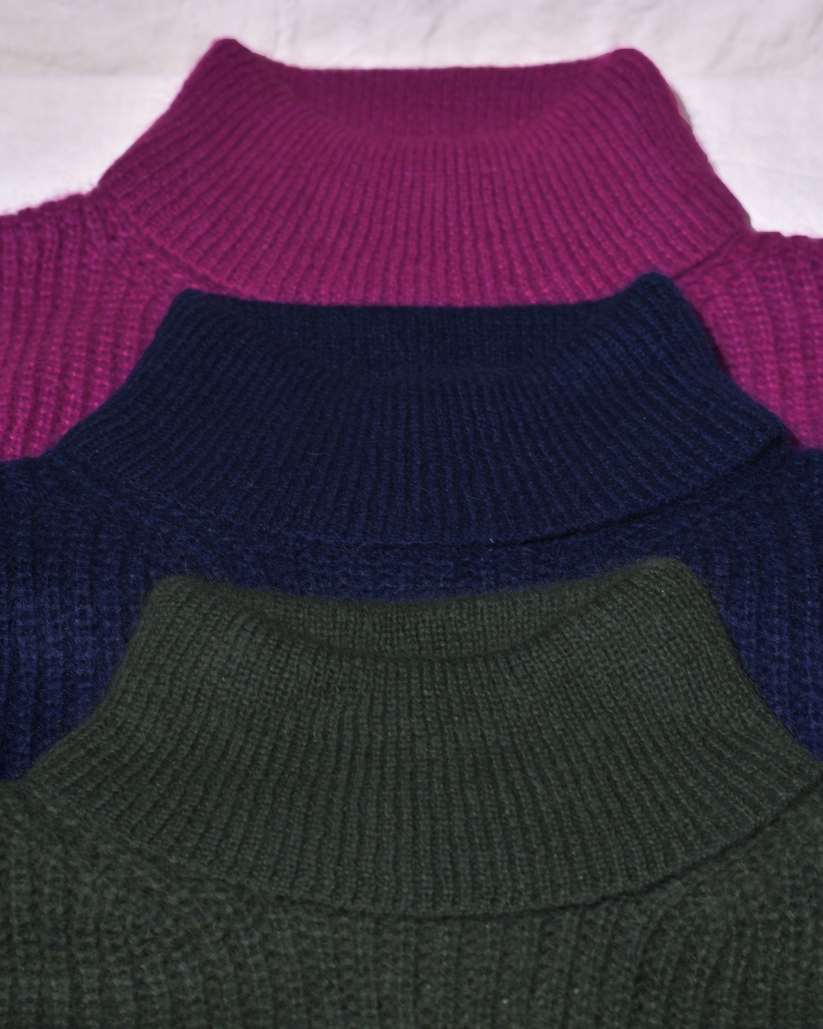 Echarpe col en laine et mohair bleu Bella Jones