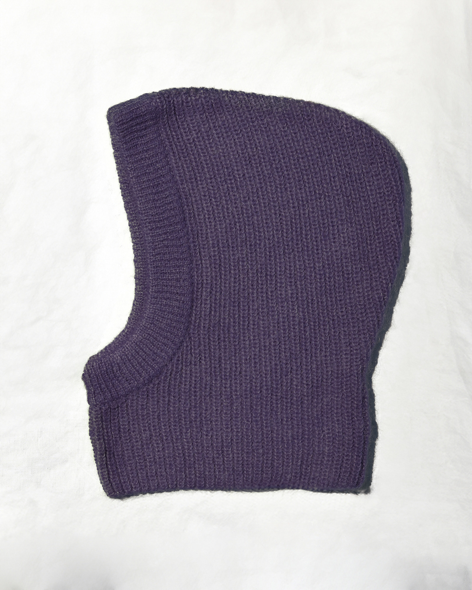 Cagoule en laine et mohair violet Bella Jones