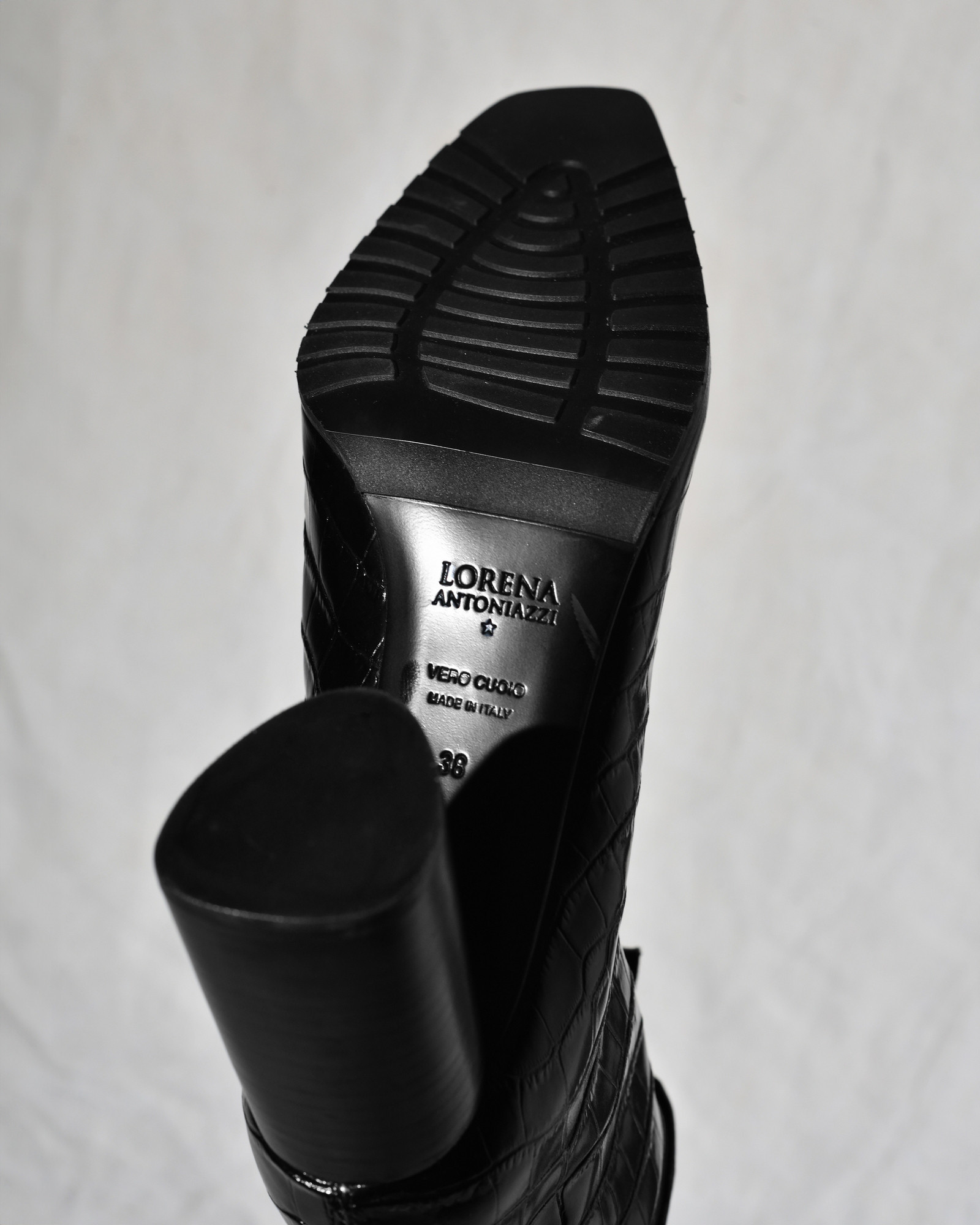 Bottines en cuir noir Lorena Antoniazzi