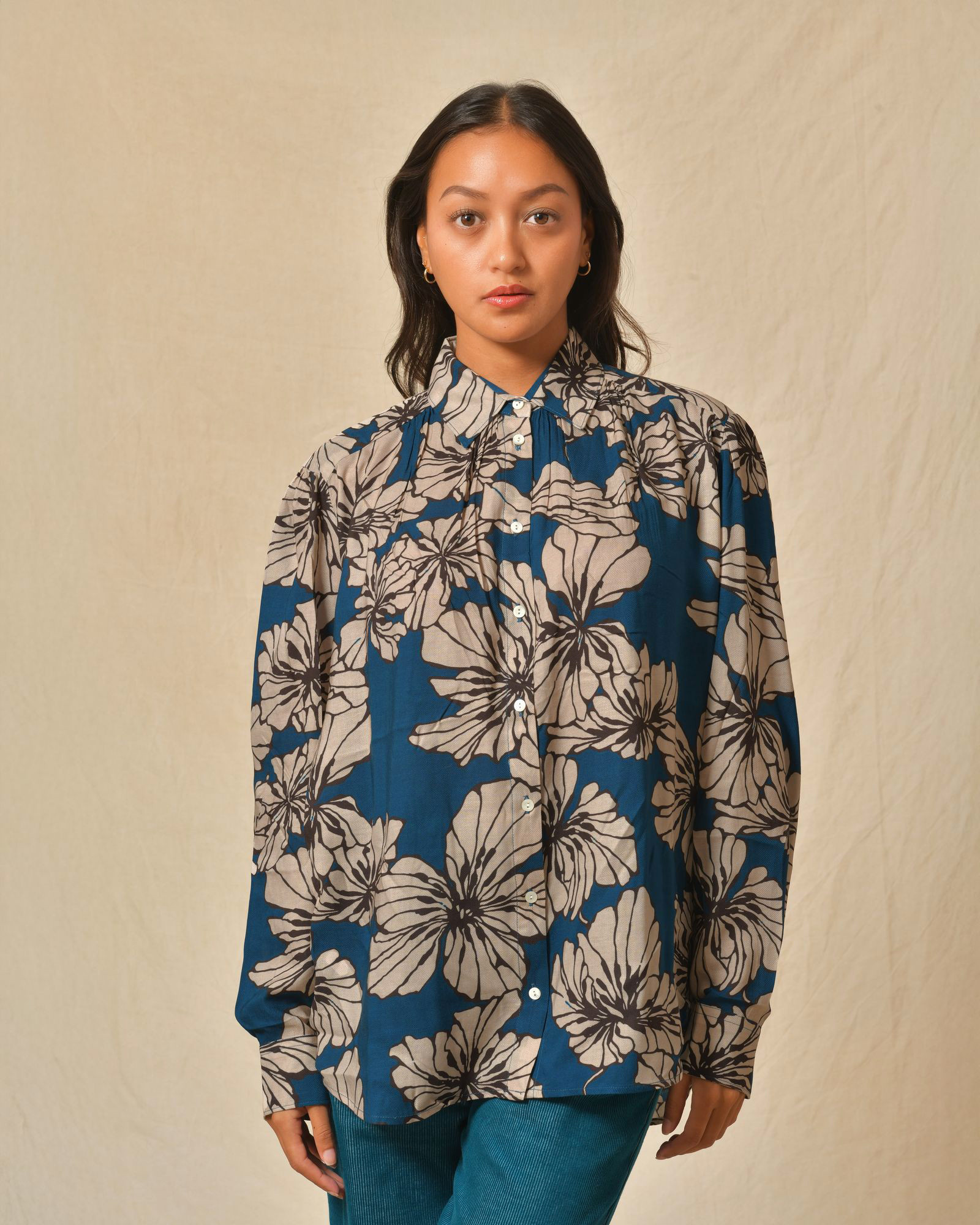 Blouse fluide en viscose bleu à motifs Diega