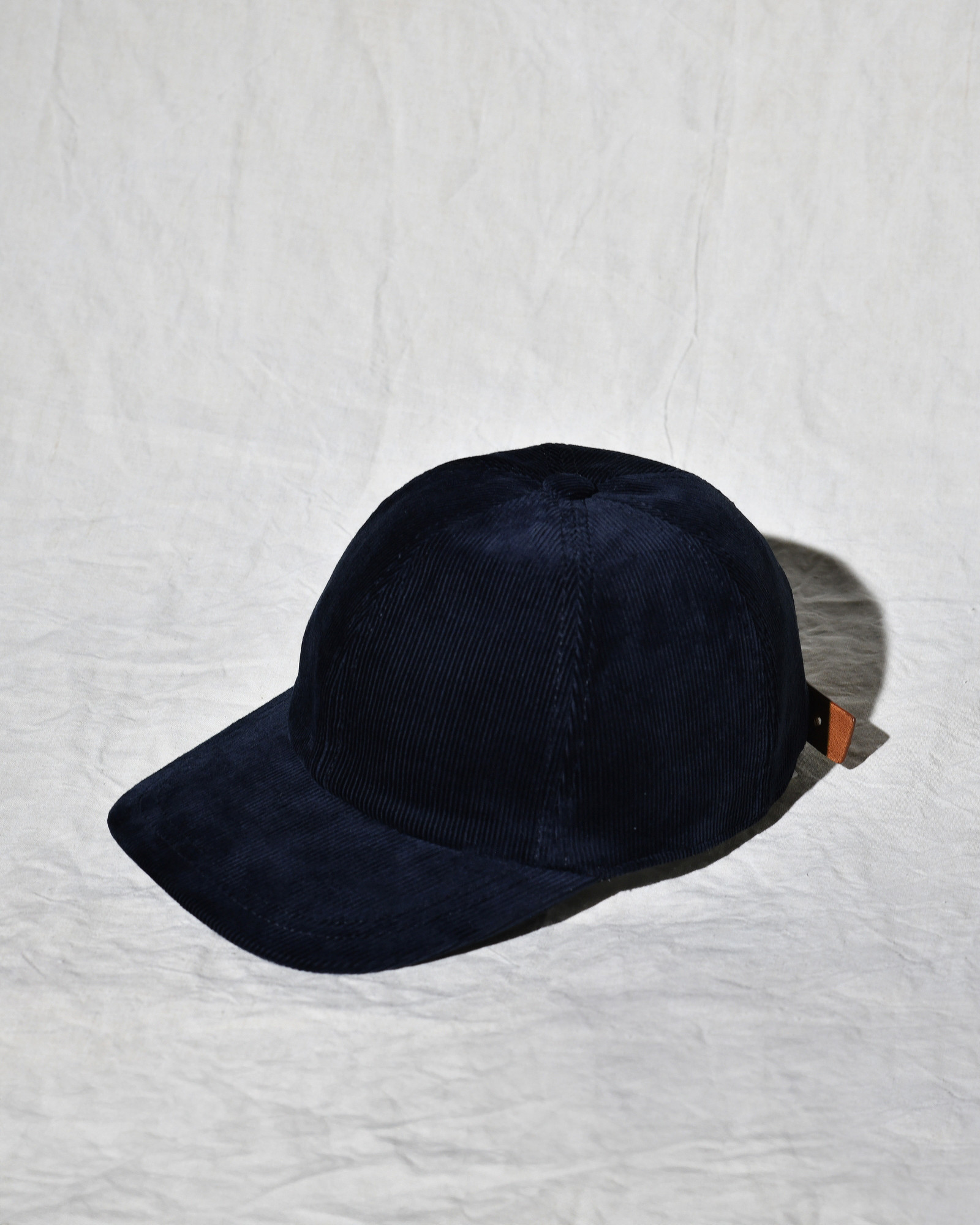 Casquette en velours cotelé bleu Lorena Antoniazzi