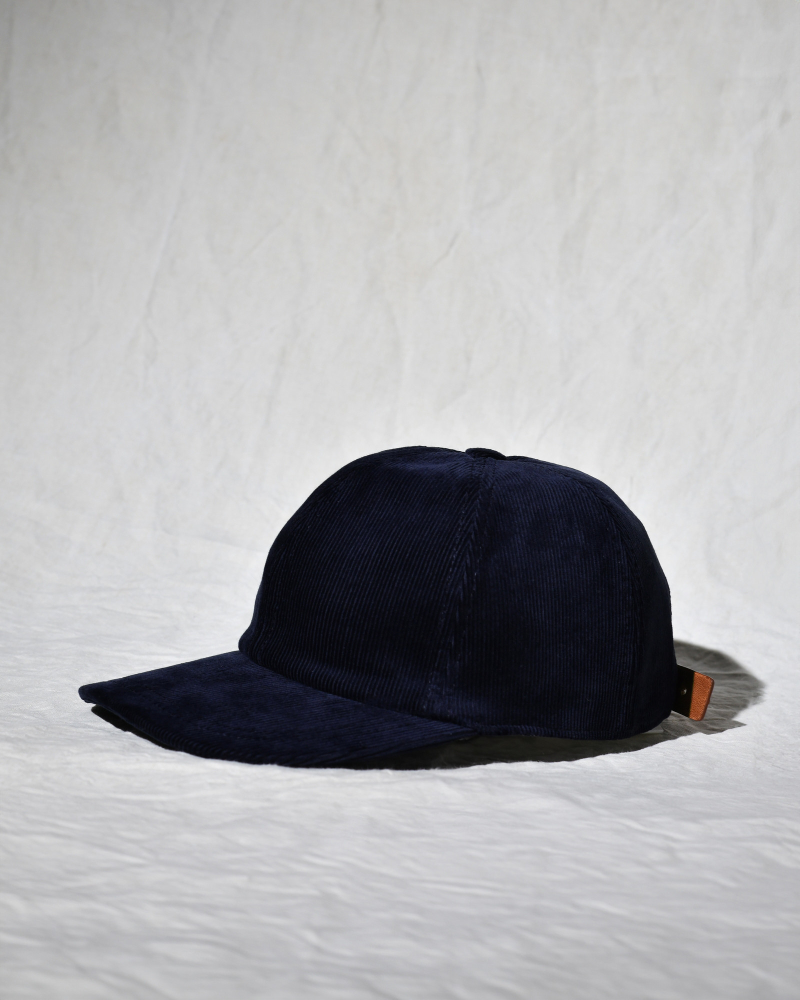 Casquette en velours cotelé bleu Lorena Antoniazzi