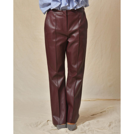 Pantalon en imitation cuir violet Béatrice B