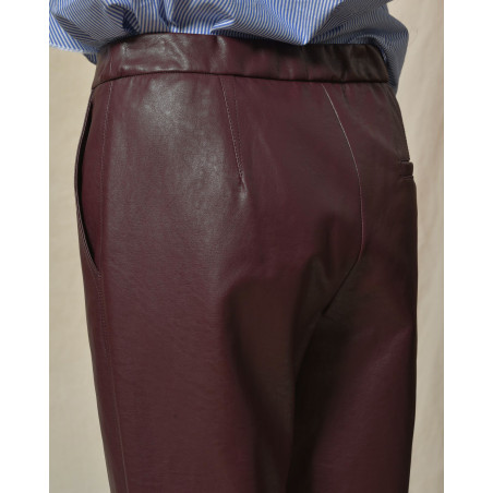 Pantalon en imitation cuir violet Béatrice B